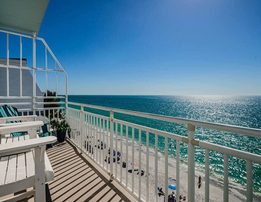 Beachfront vacation rentals near Treasure Island Florida with Gulf Coast sand