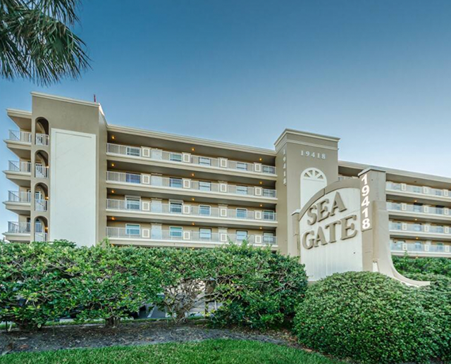 Indian Shores beachfront condo